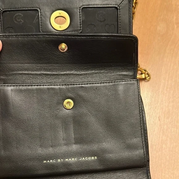 Marc By Marc Jacobs Black and Gold Textured Clutch - Picture 6 of 8